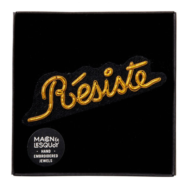 Broche RESISTE
