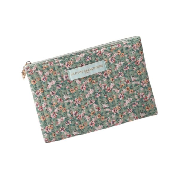 trousse en tissu avec des motifs floraux verts LA P'TITE CACHOTIERE