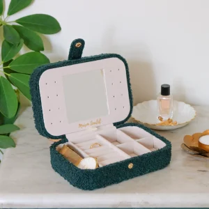 Boîte à bijoux de voyage Brigitte verte sapin moumoute MAISON SCARLETT