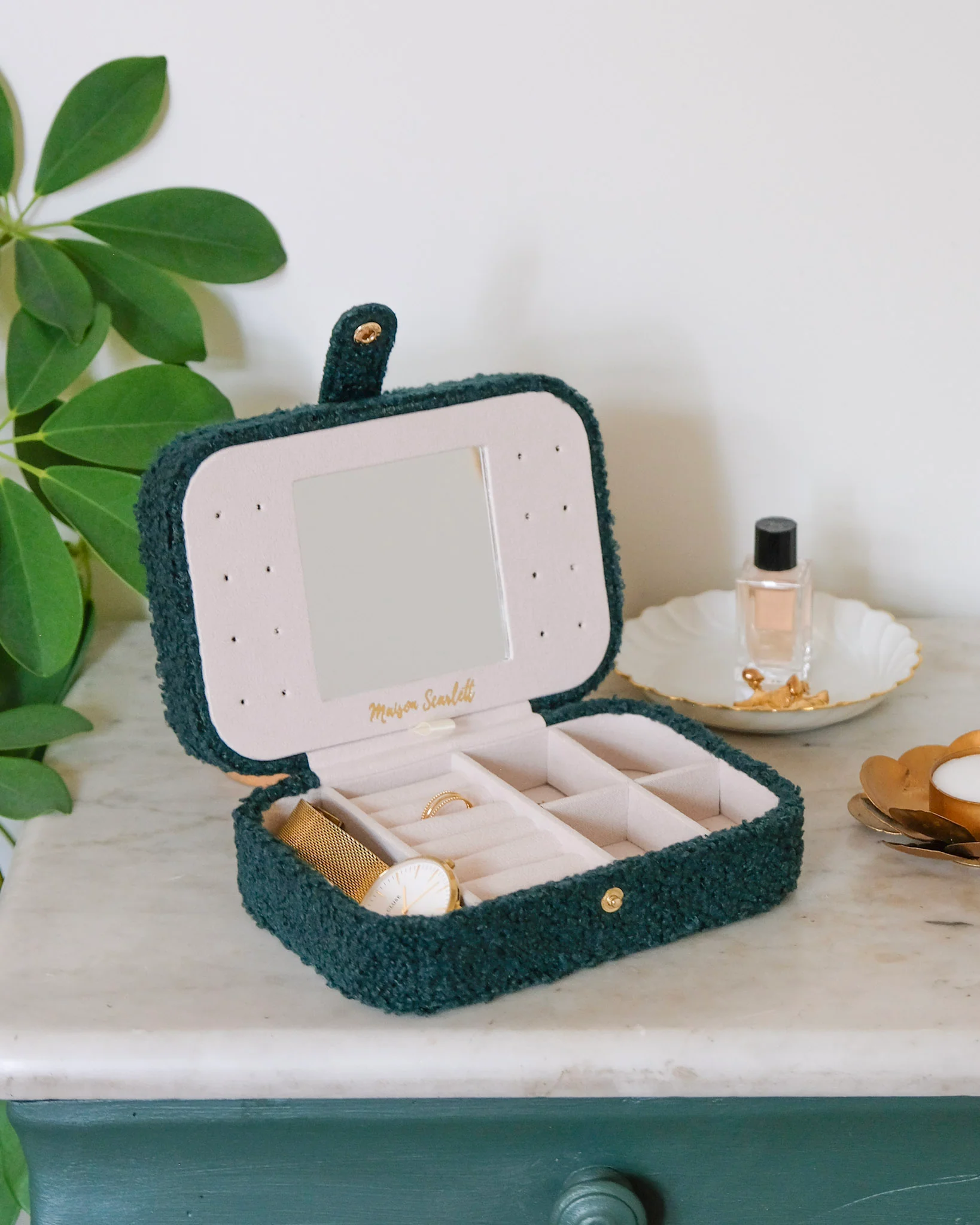 Boîte à bijoux de voyage Brigitte verte sapin moumoute MAISON SCARLETT