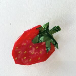 Pince à cheveux fraise