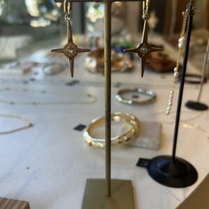 Boucles d'oreilles pendantes étoiles et strass Héliance