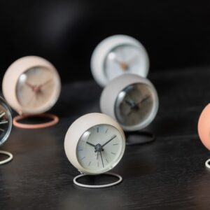 Réveil mini Nirvana globe Present Time