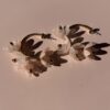 Créoles pampille de fleur en résine rose Héliance