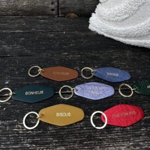 Porte-clés à message en cuir LES CLEIAS