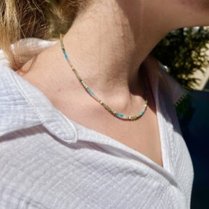 Collier bleu Muja Juma