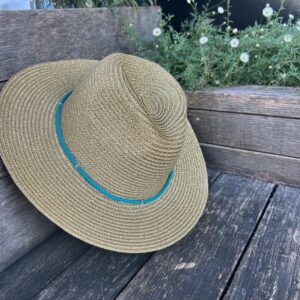 Chapeau pailletés doré bleu foncé Sabelline